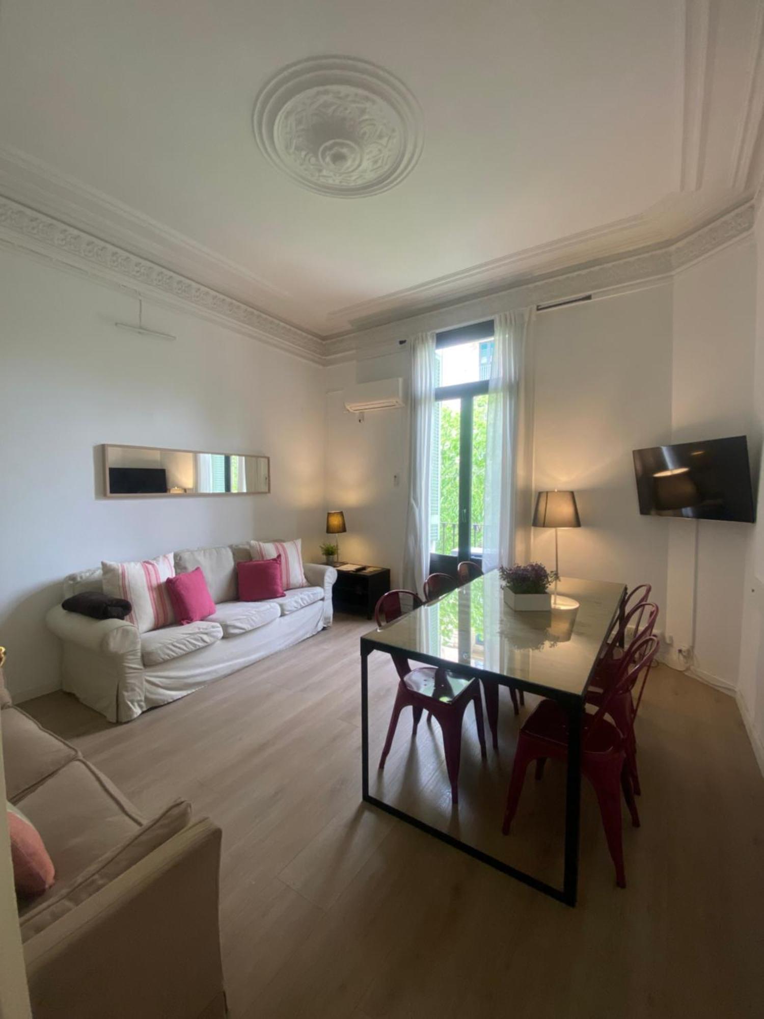 555 Apartments Bcn Βαρκελώνη Εξωτερικό φωτογραφία